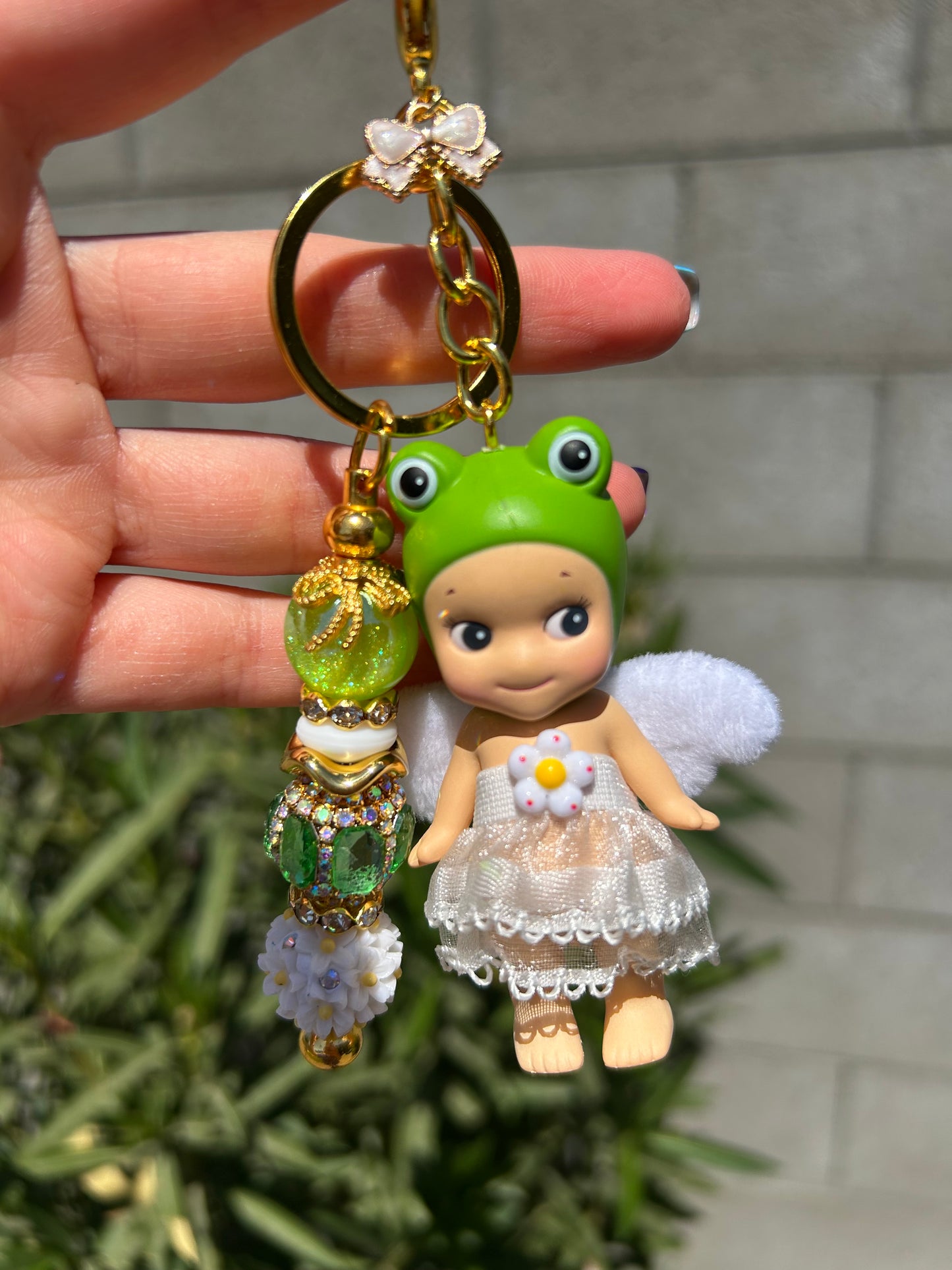 Frog Keychain (small scratch)